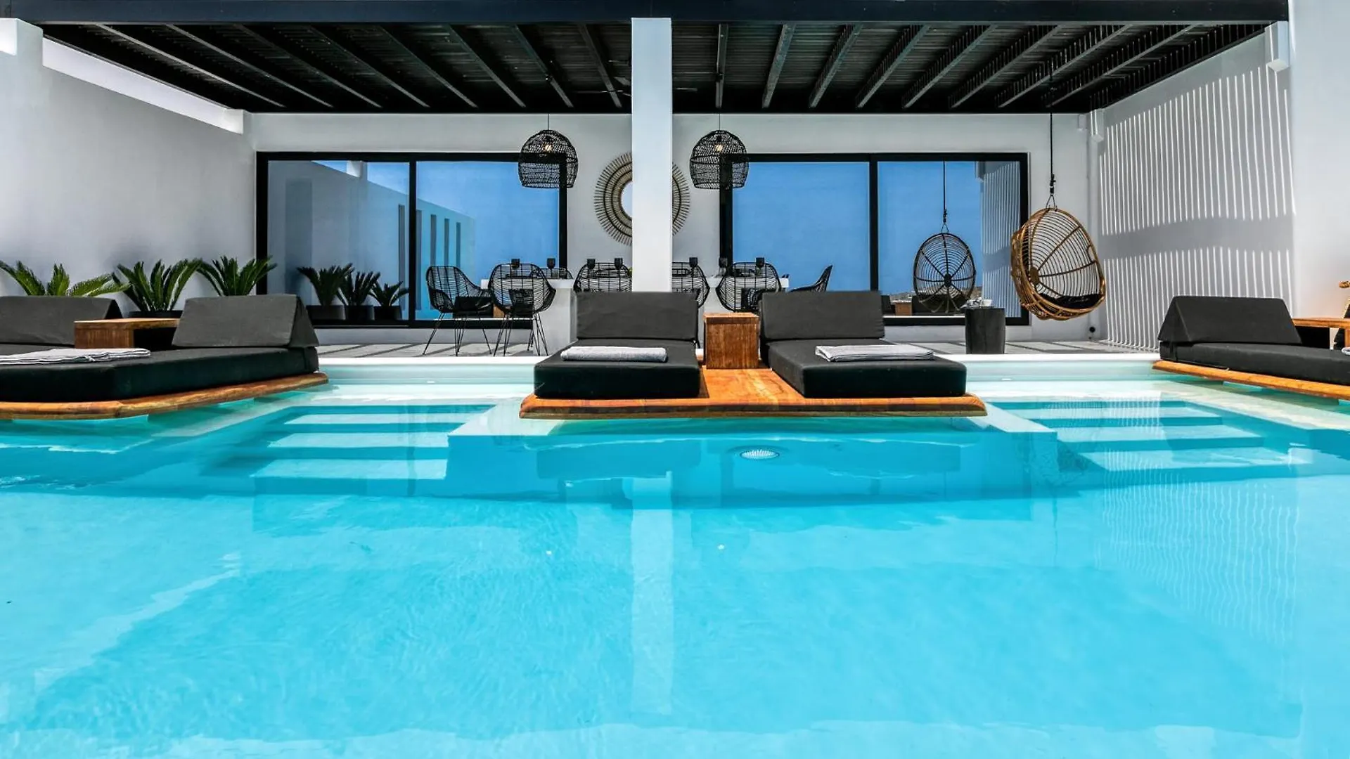 Psarou Black Villas Mykonos Town