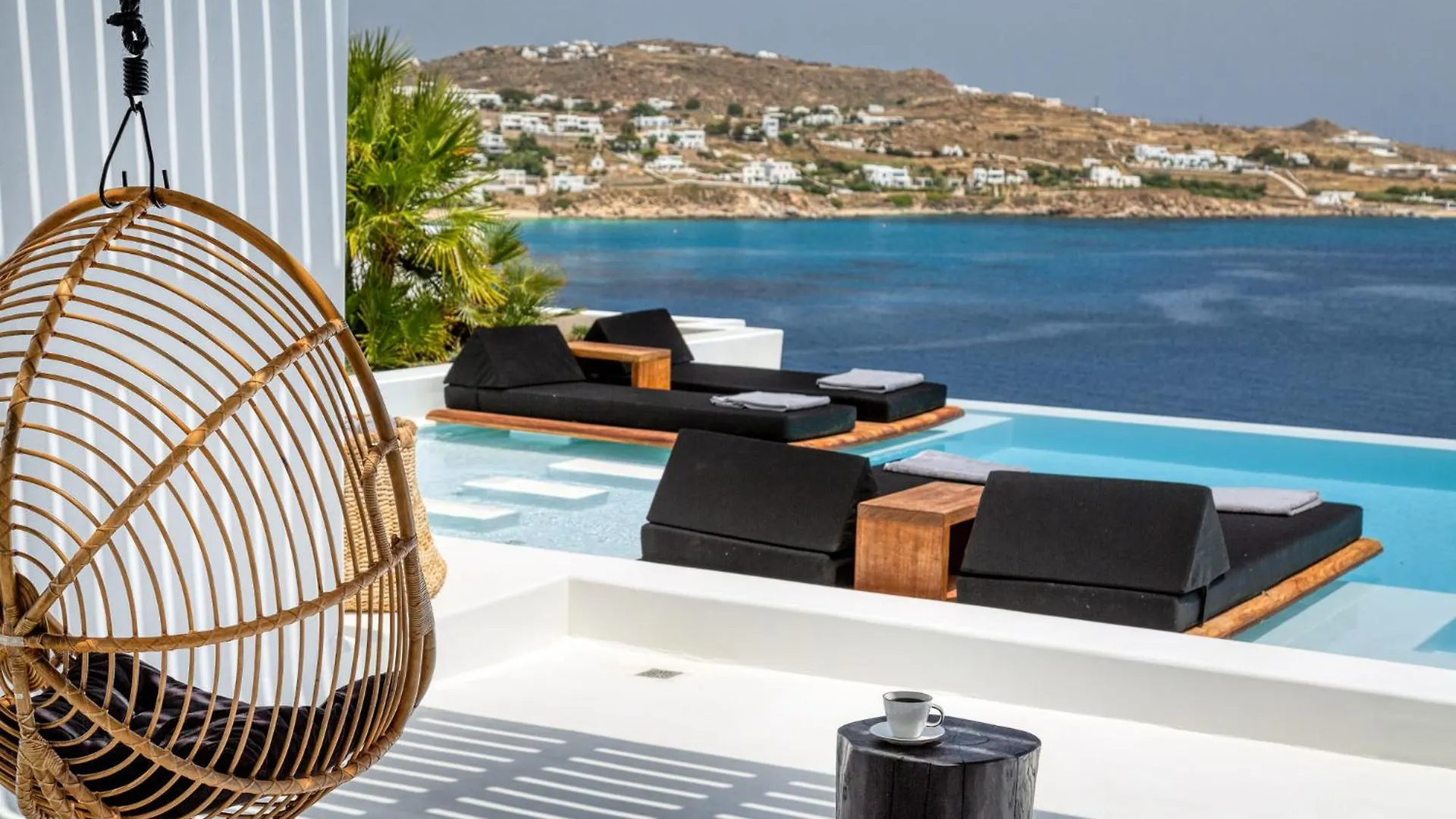 Psarou Black Villas Mykonos Town