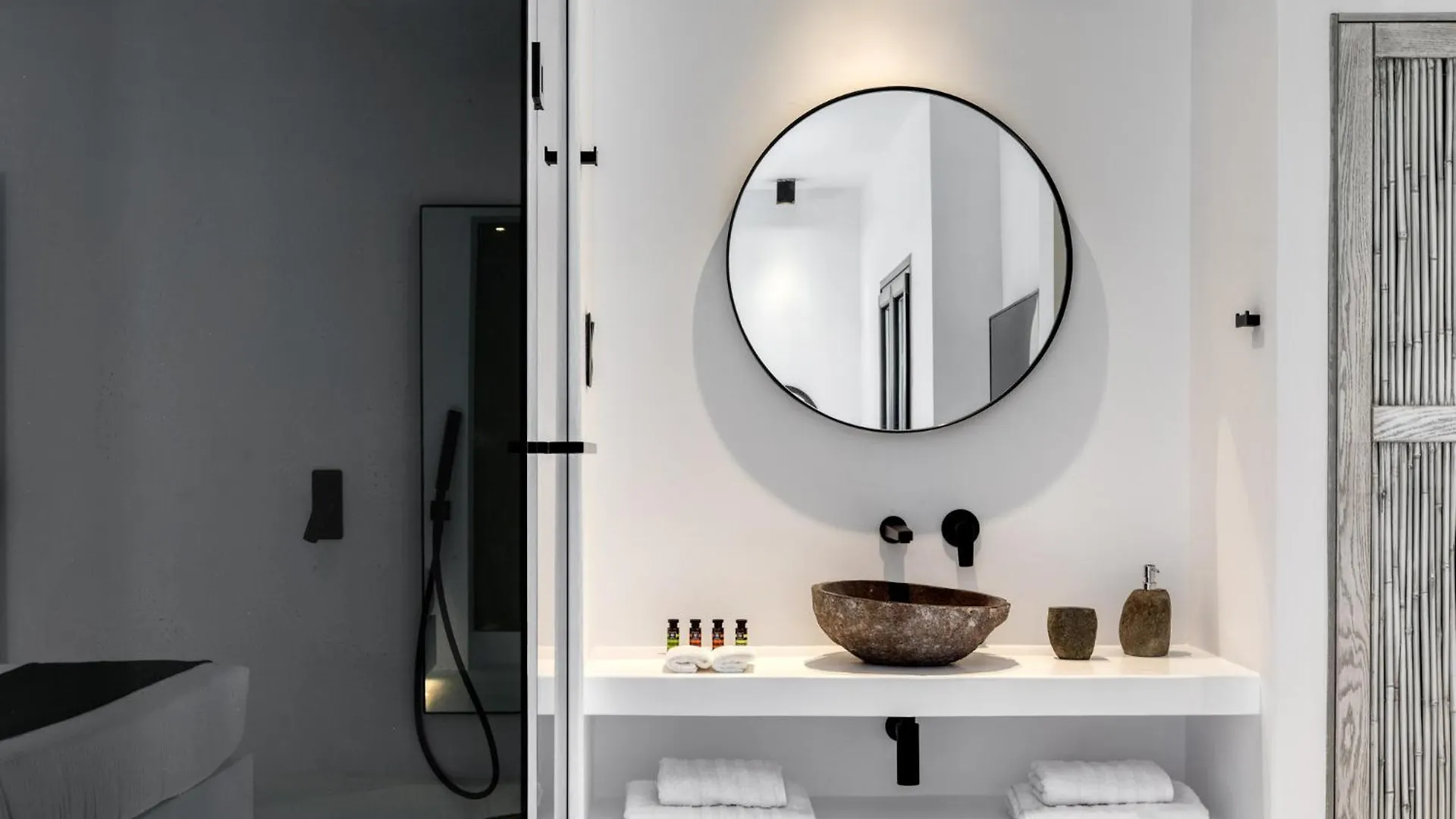 Psarou Black Villas Mykonos Town Grecja