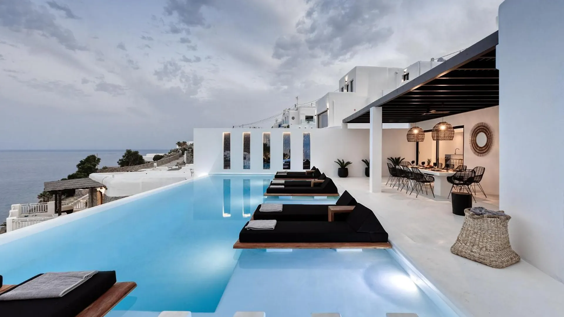 Psarou Black Villas Mykonos Town